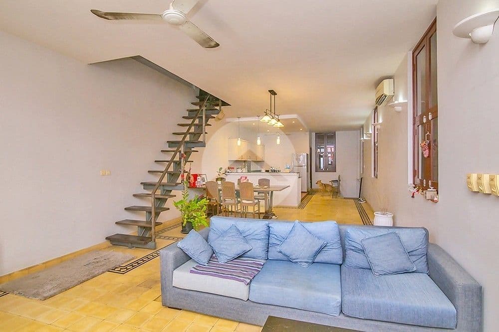 2 Bedroom French Colonial Apartment For Sale - Daun Penh, Phnom Penhの部屋