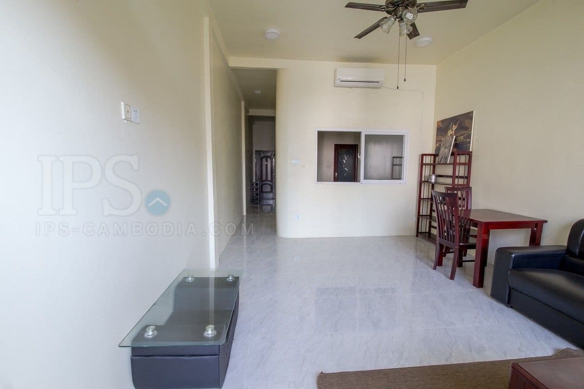 1 Bedroom Renovated Flat For Sale - Phsar Kandal, Phnom Penhの部屋