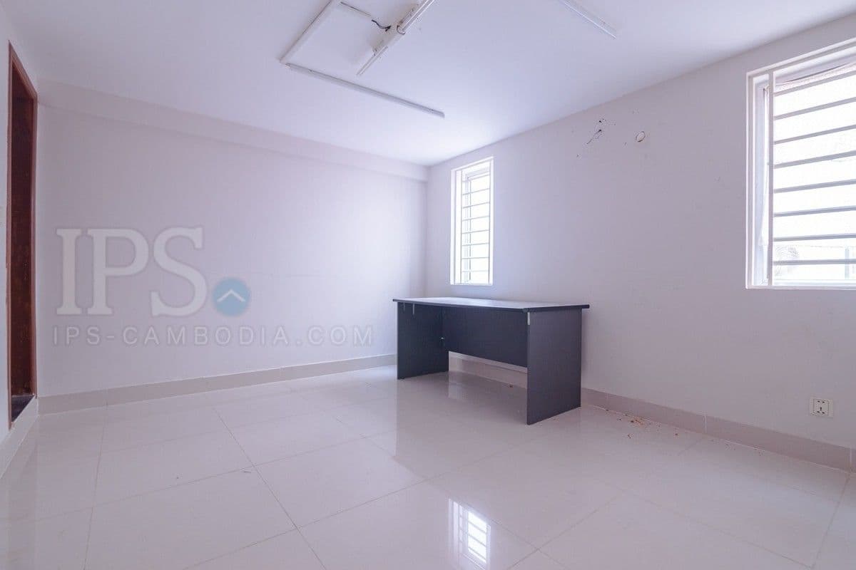 4 Bedrooms House For Sale - Sen Sok, PhnomPenh の部屋