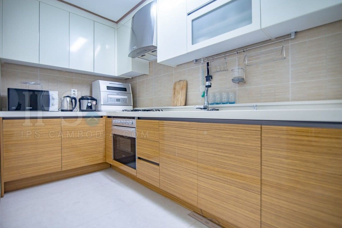 2 Bedrooms Condo For Sale - Bkk1, Phnom Penh の部屋