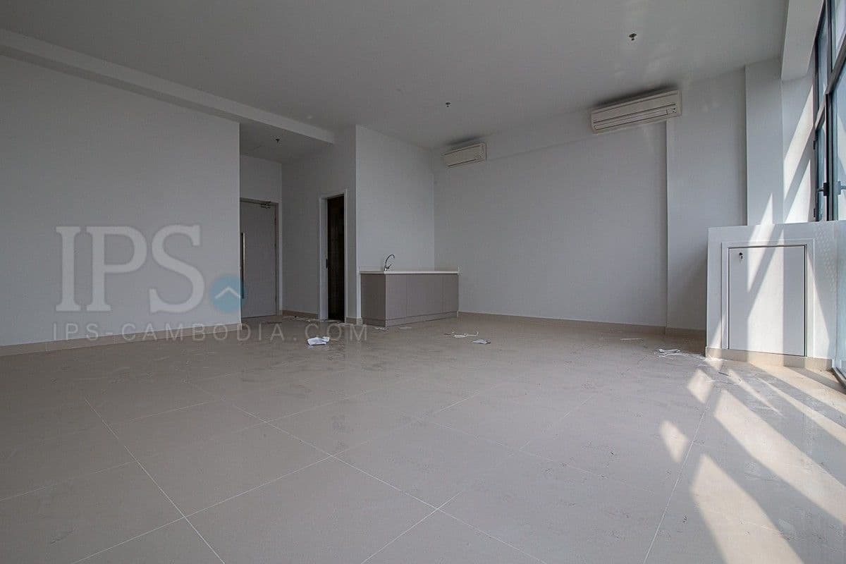 50 sq.m. Office Space For Sale - Tonle Bassac, Phnom Penhの部屋