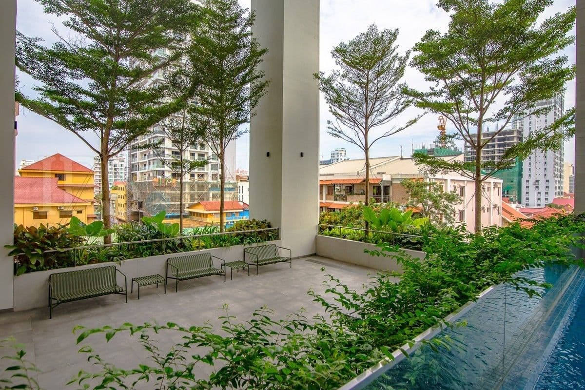 2 Bedroom Condo For Sale- BKK1, Phnom Penh の部屋