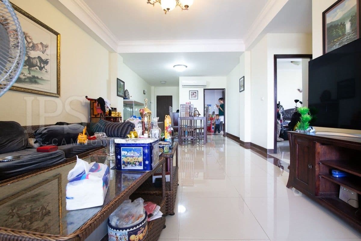 2 Bedroom Apartment For Sale - Teuk Thla, Phnom Penhの部屋