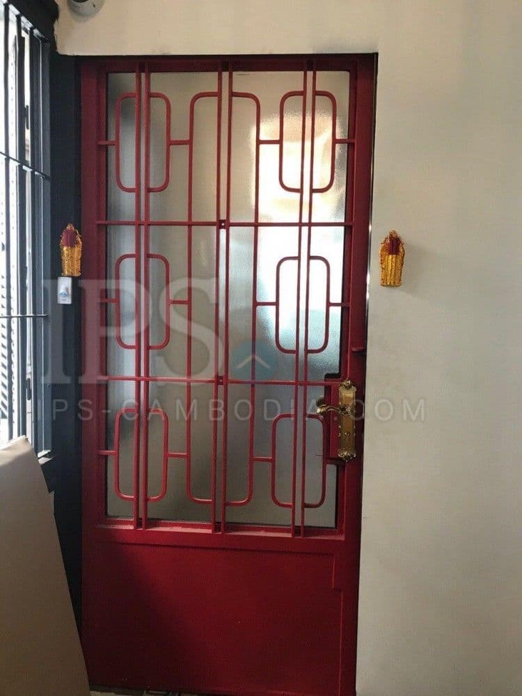 2 Bedroom House For Sale - Daun Penh, Phnom Penhの部屋