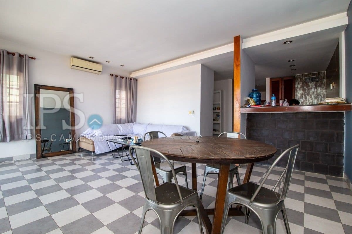 2 Bedroom Apartment For Sale - Toul Kork, Phnom Penhの部屋