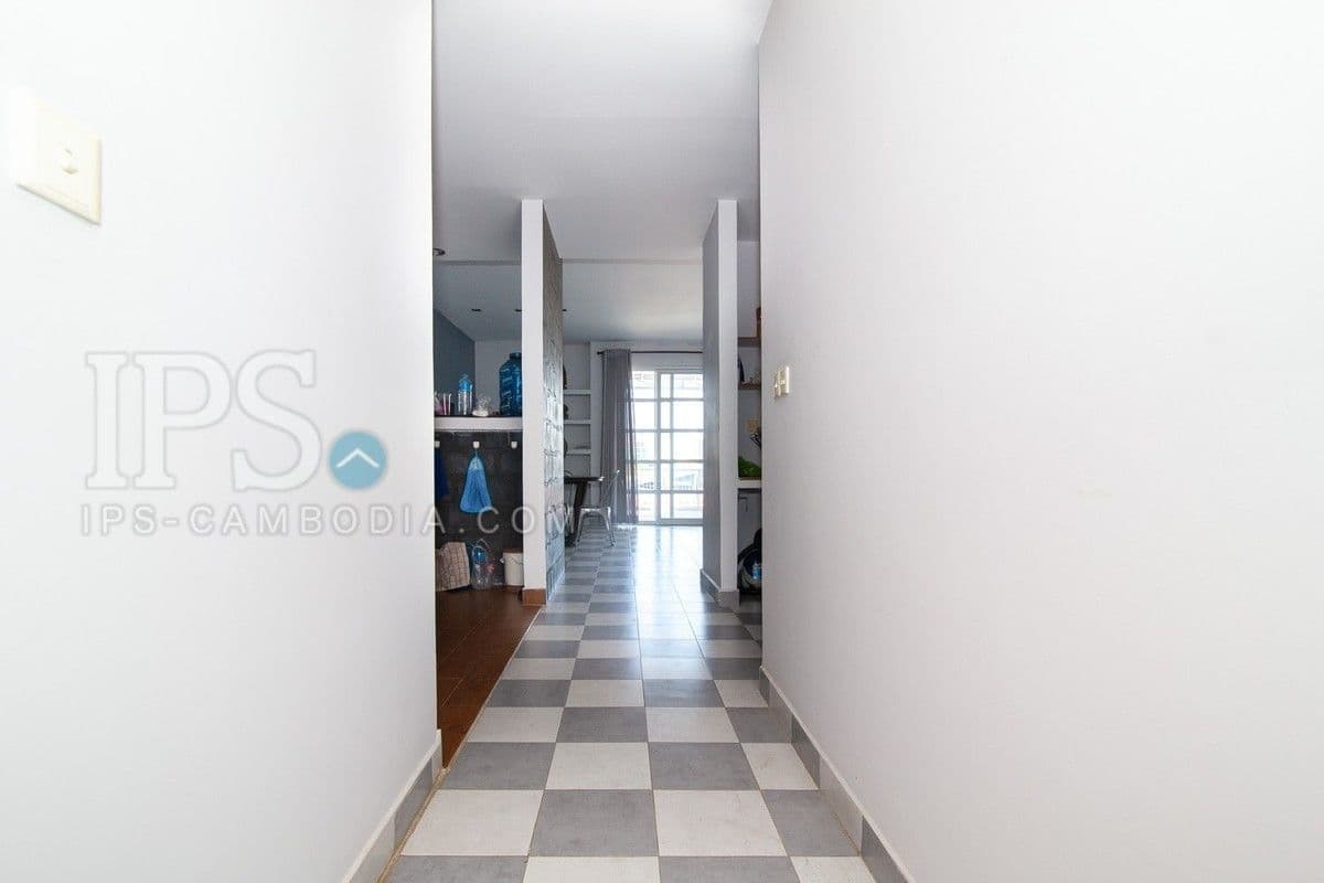 2 Bedroom Apartment For Sale - Toul Kork, Phnom Penhの部屋