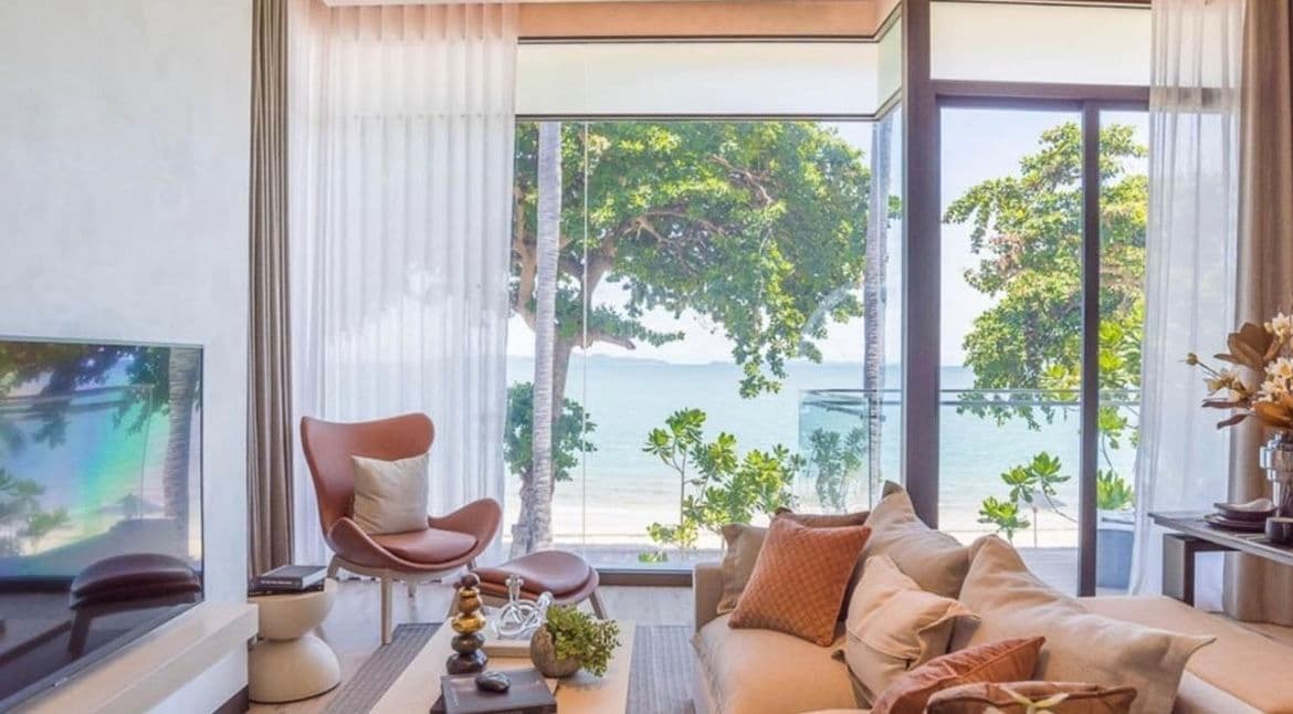 Arom Wongamatの部屋