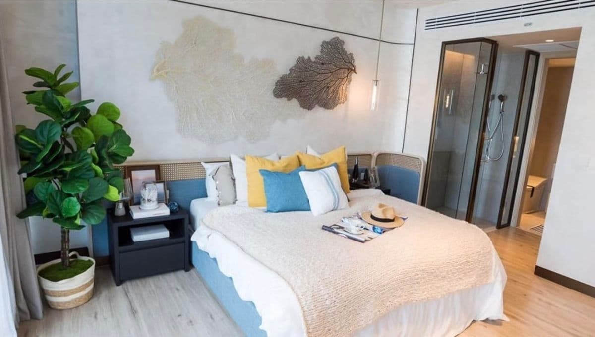 Arom Wongamatの部屋