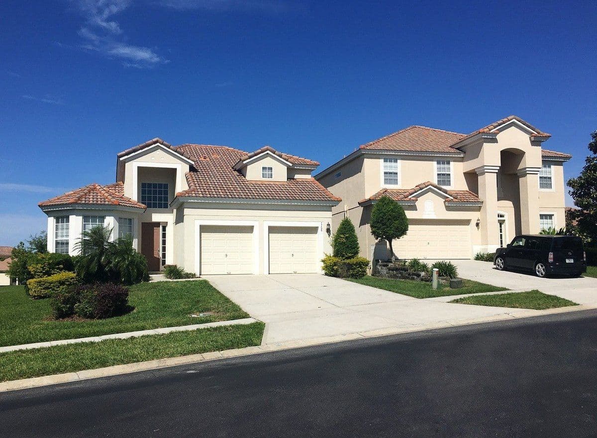 【ロサンゼルス】深刻な住宅不足、規制緩和で解決を目指す