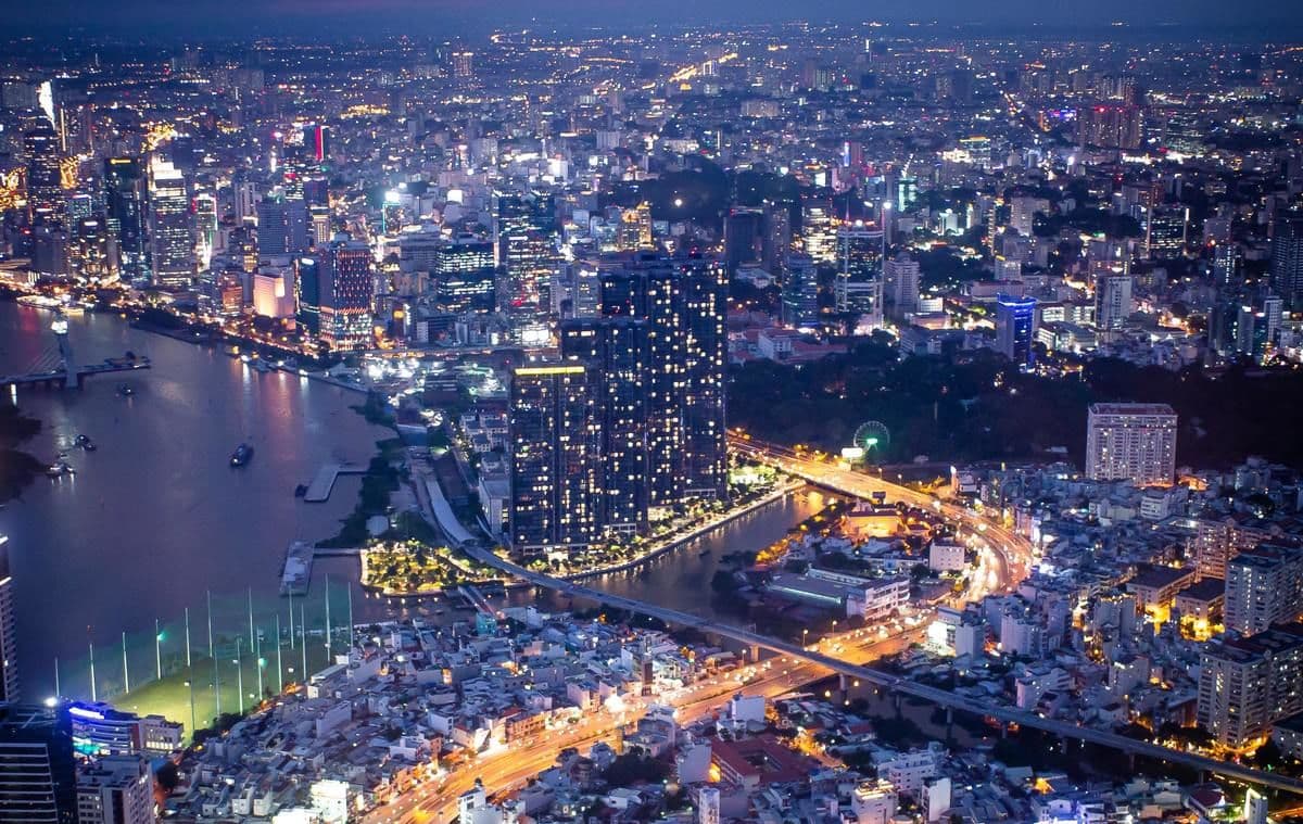 【ベトナム】公共投資により不動産市場拡大か